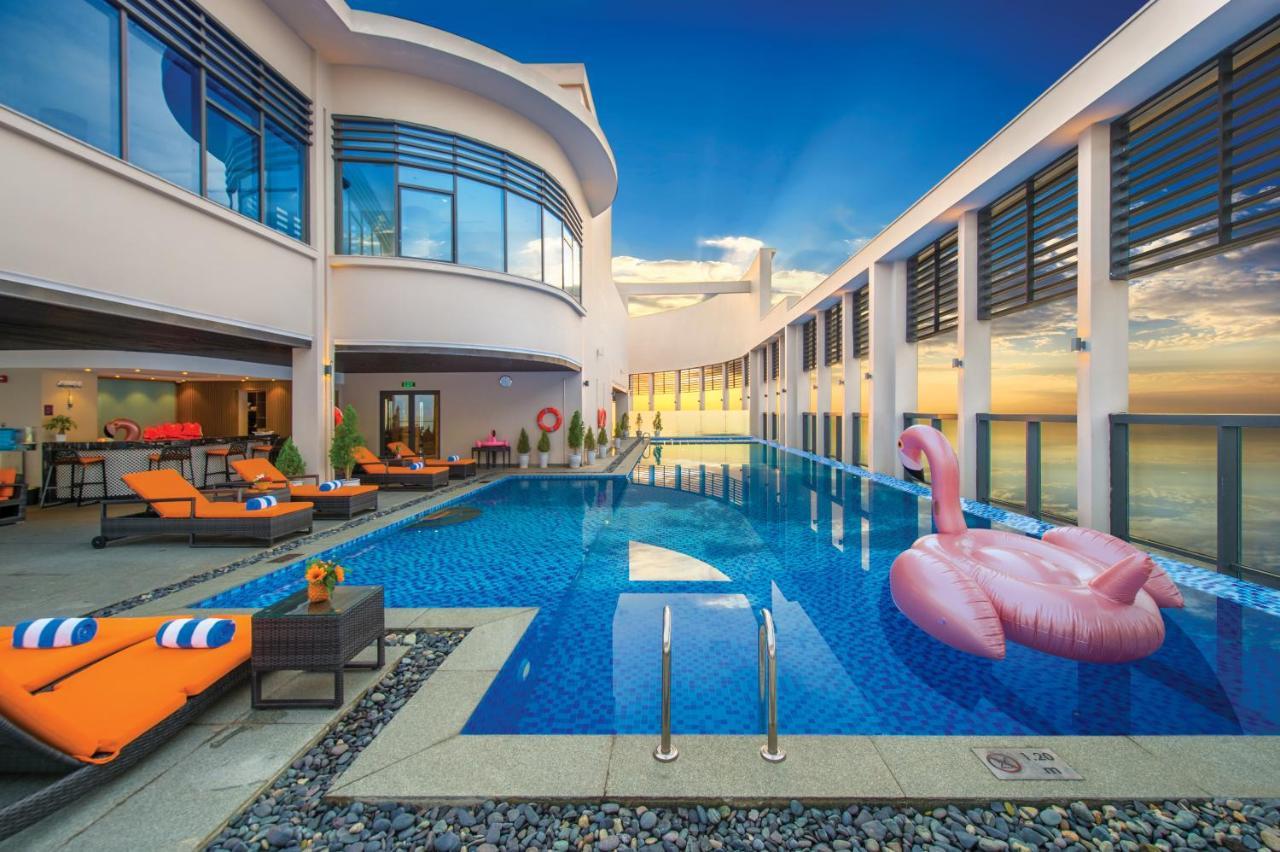 Luxury Beach Condo 5-Star, Rooftop Pool Da Nang Exterior foto
